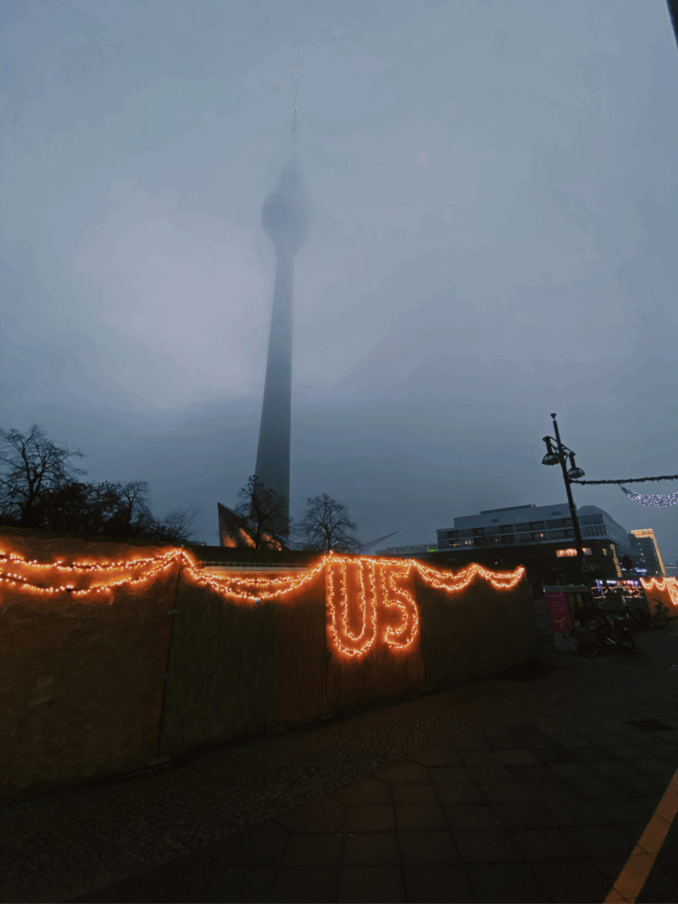 Weihnachtsbeleuchtung Alexanderplatz-Fernsehturm, 2020